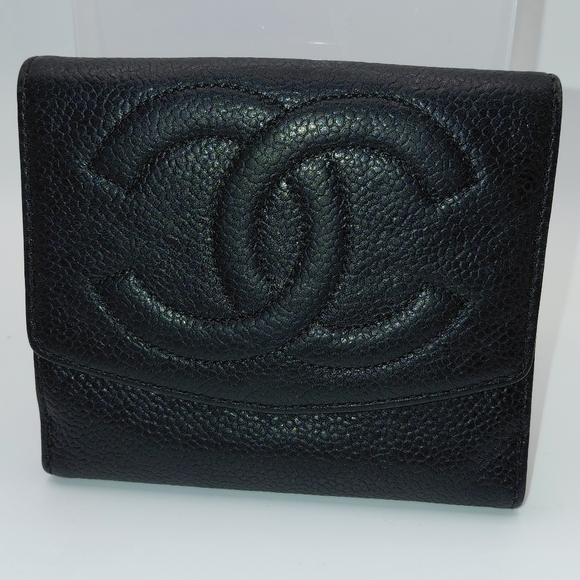 Vintage Chanel Black Caviar Leather Bifold Wallet